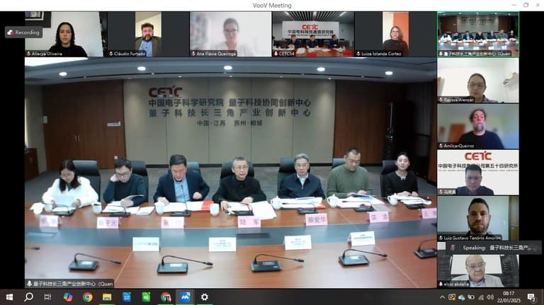 Colaboração Internacional em Pesquisa Quântica